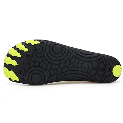 The Wide Toe AeroGrip™ Sneaker